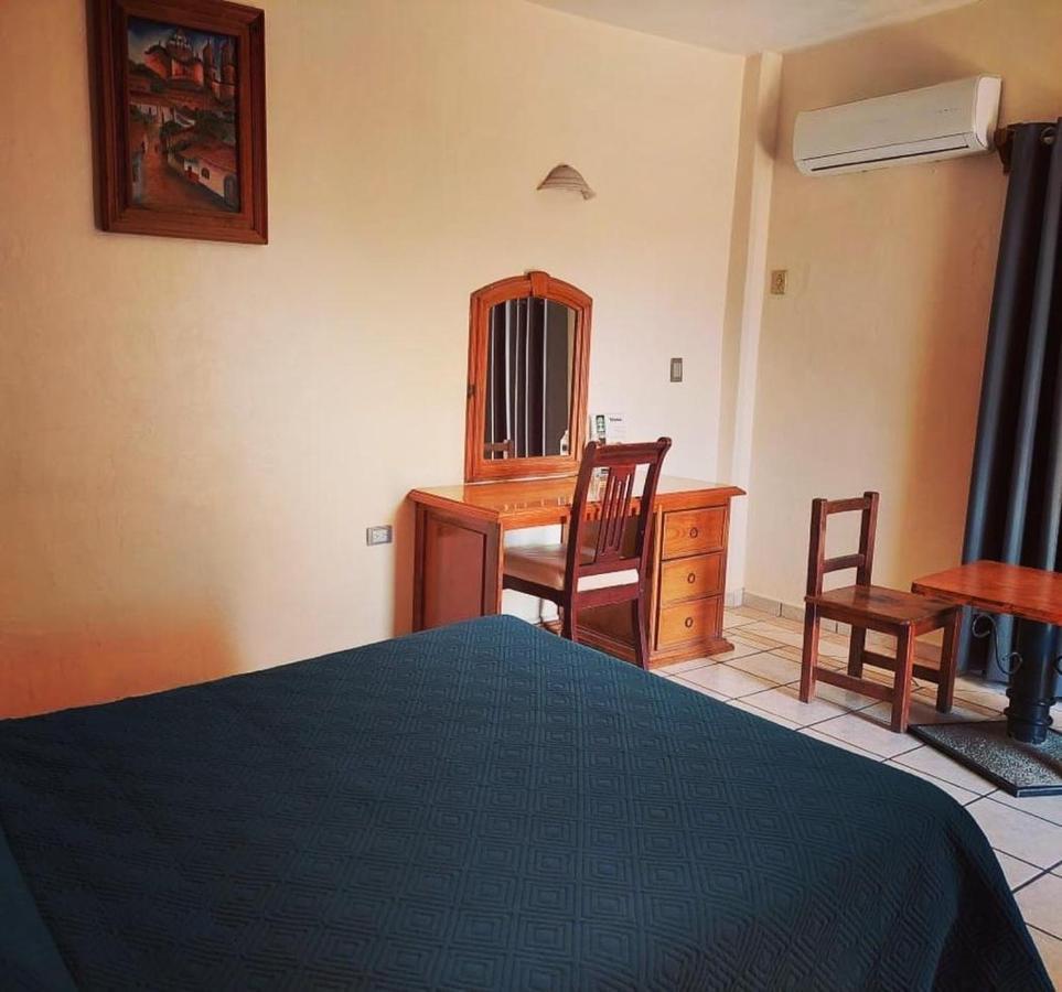 Hotel Las Fuentes ลอสโมชิส ภายนอก รูปภาพ