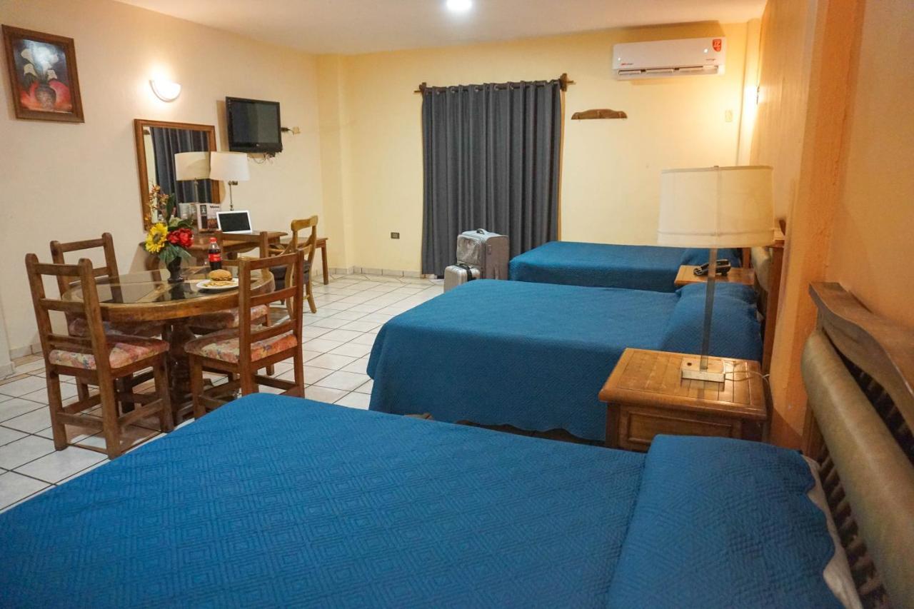 Hotel Las Fuentes ลอสโมชิส ภายนอก รูปภาพ